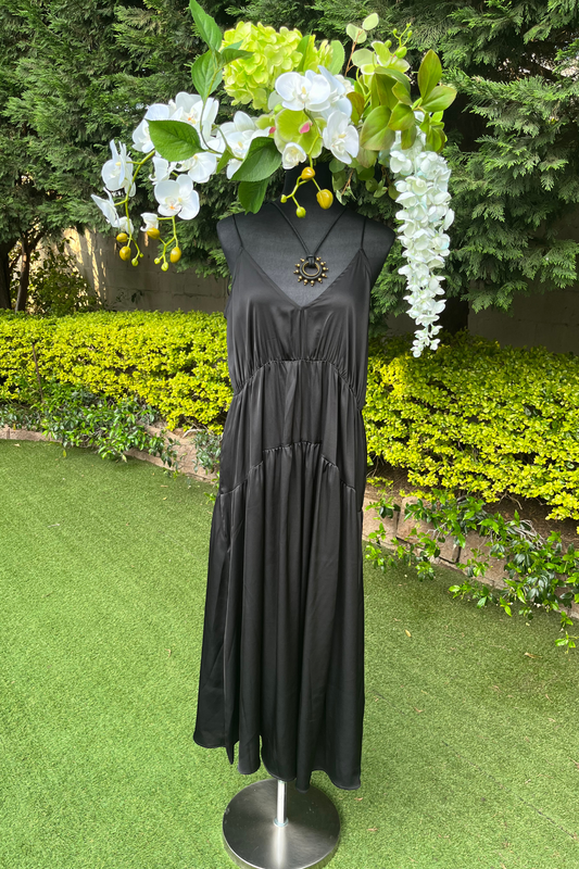 Signature Dress | Black