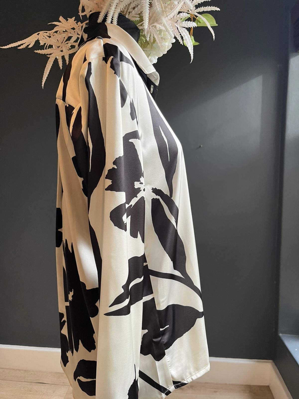 SWUUN Blouse | Floral (Cream & Black)